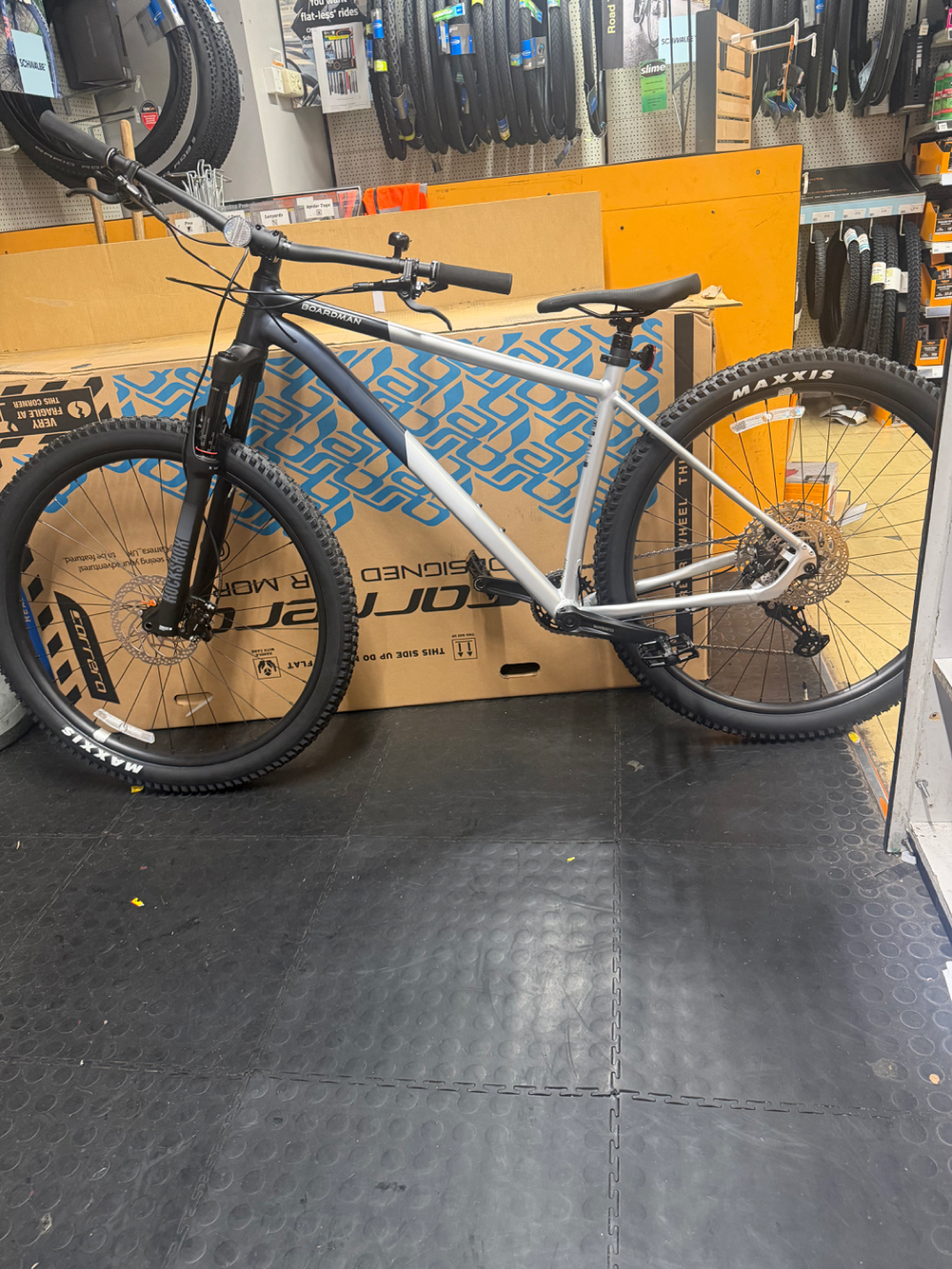 Boardman HYB 8.9 2026