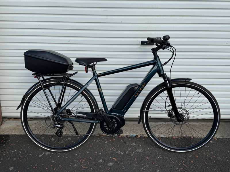 Raleigh Motus Crossbar Derailleur Electric Bike 2020