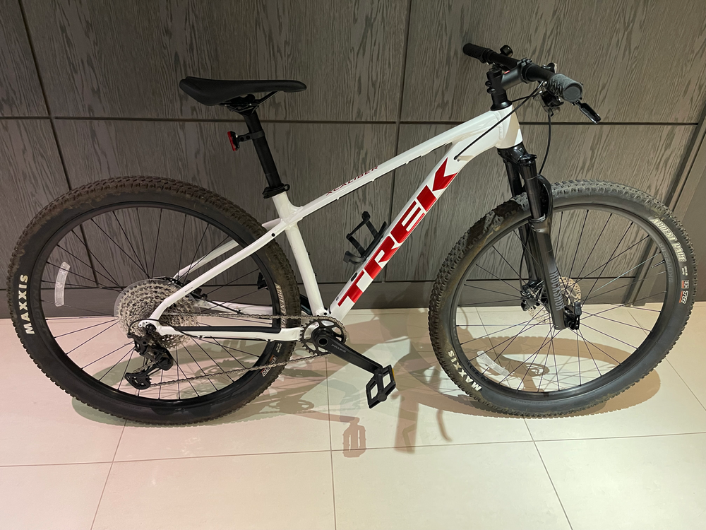 Trek X-Caliber 8 2023