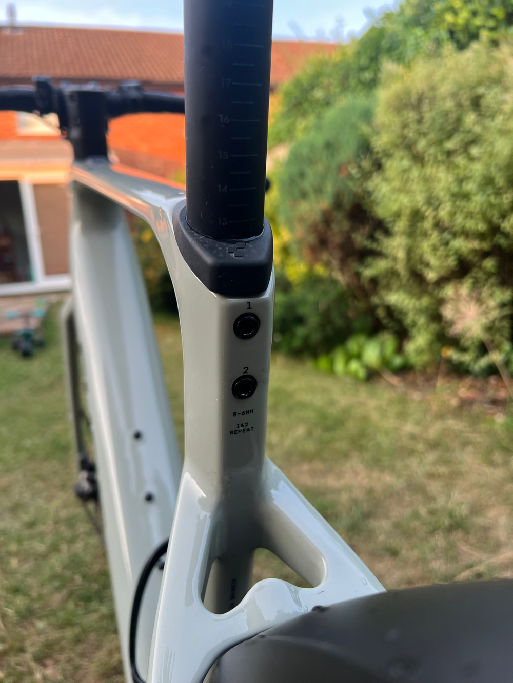 Cube Nuroad Hybrid C:62 Race 400Wh 2026