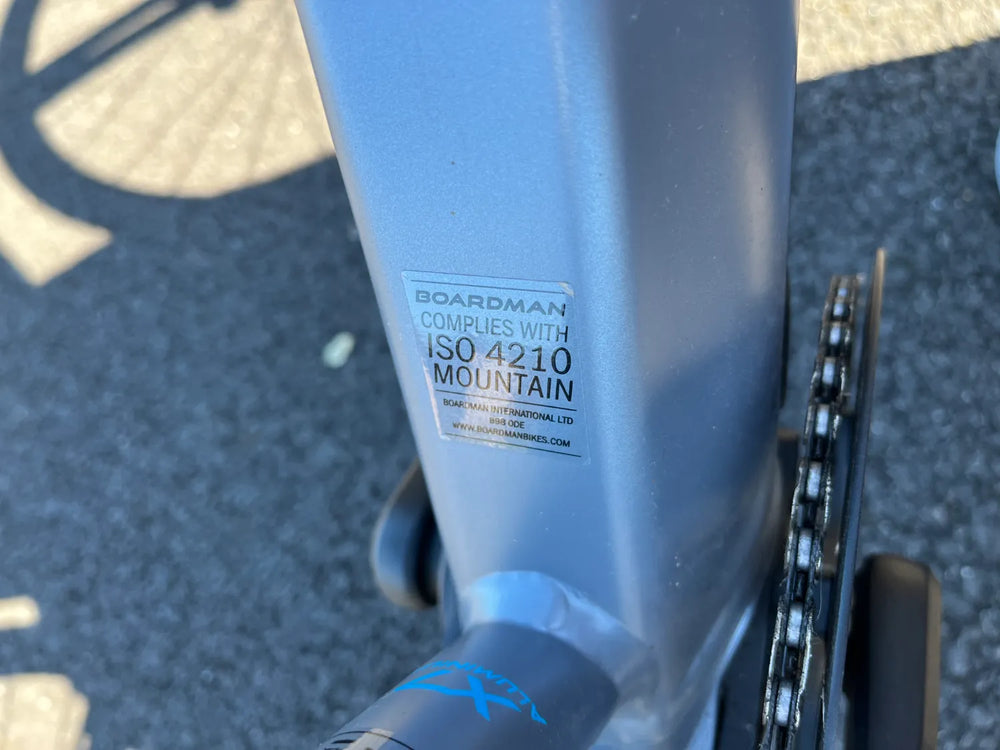 Boardman HYB 8 9e 2022