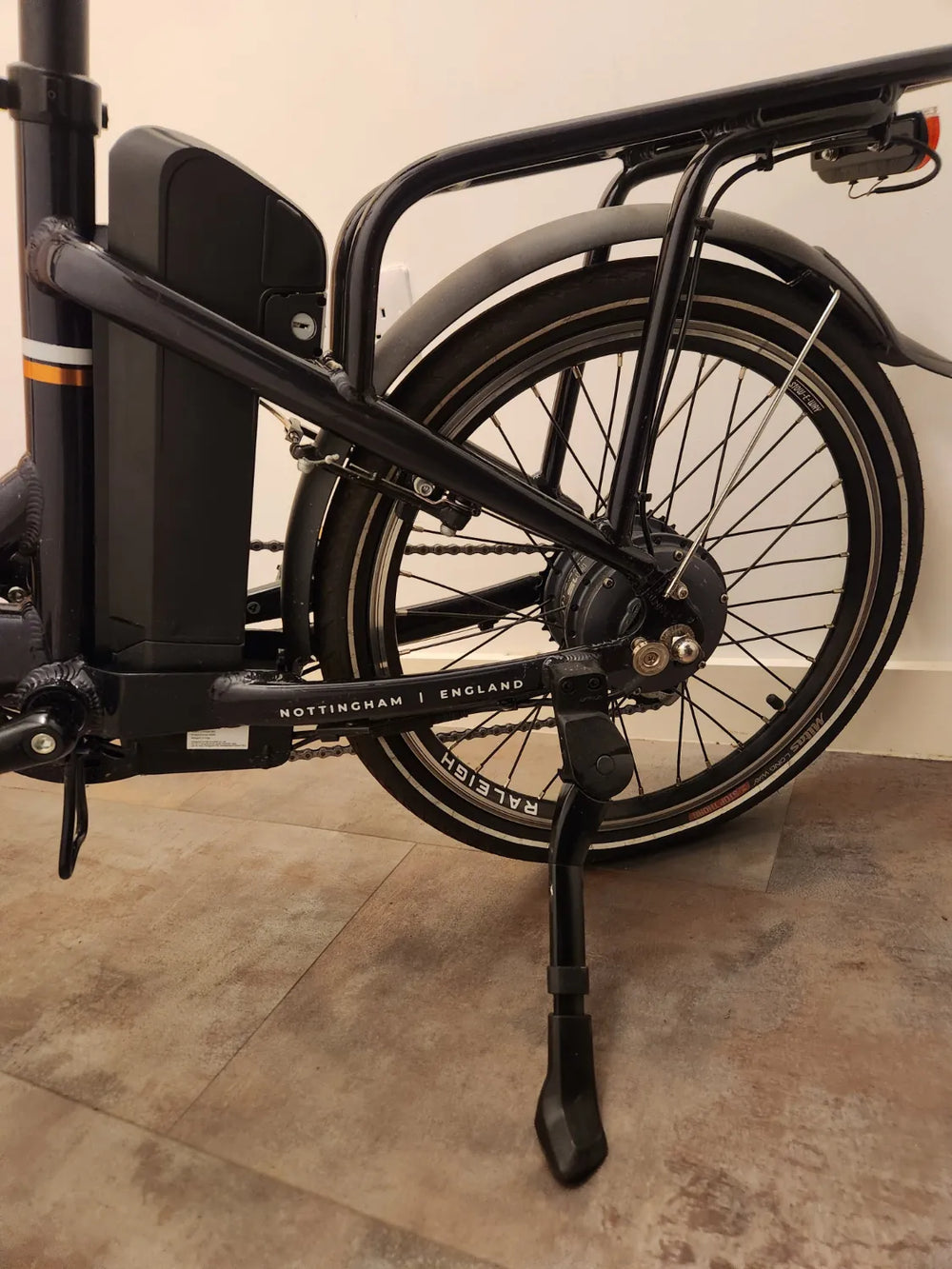Raleigh Stow E-Way electric folding bike 2023