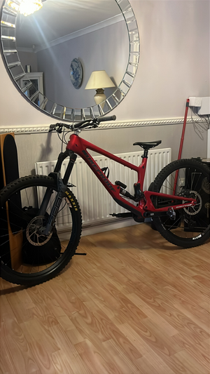 Nukeproof Giga 290 Carbon RS 2024