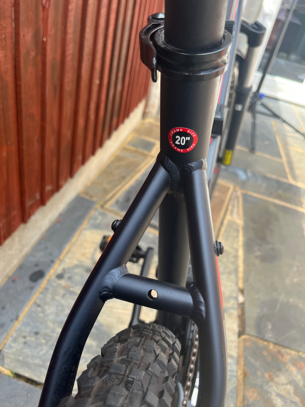 Carrera Vengeance-E Pro 2022