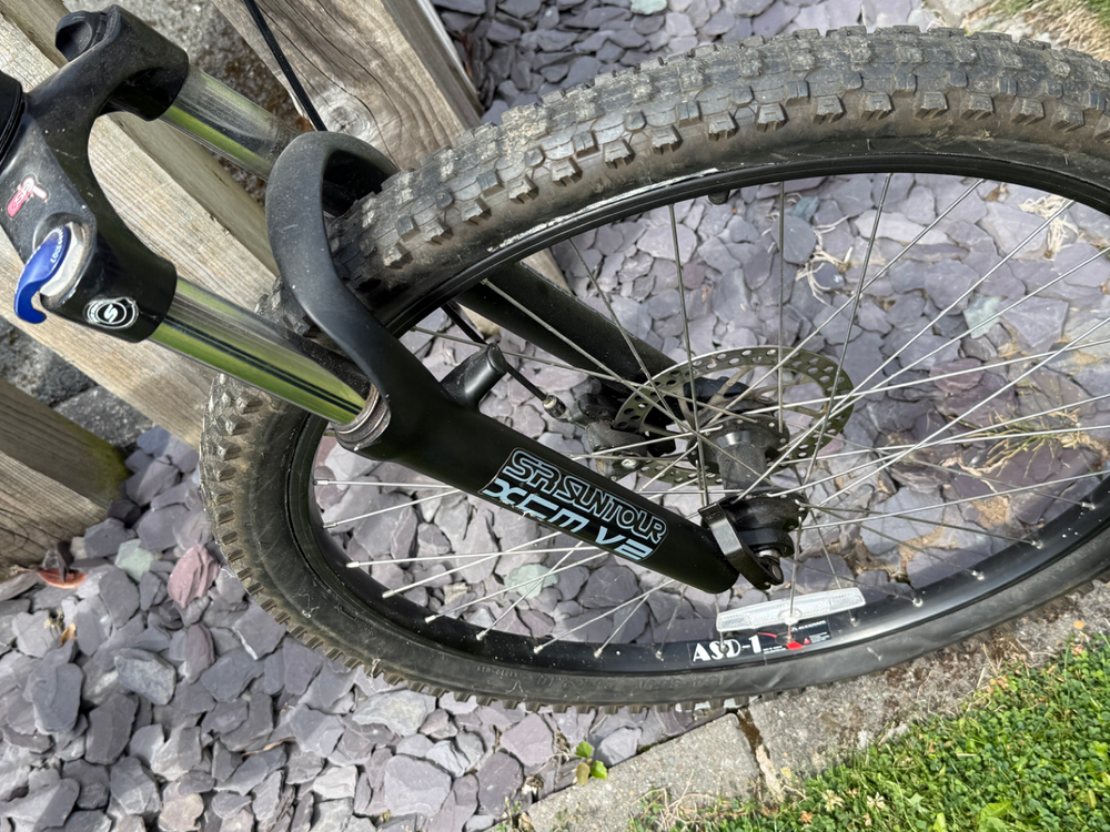 GT Avalanche 3 0 Cable Disc 2016