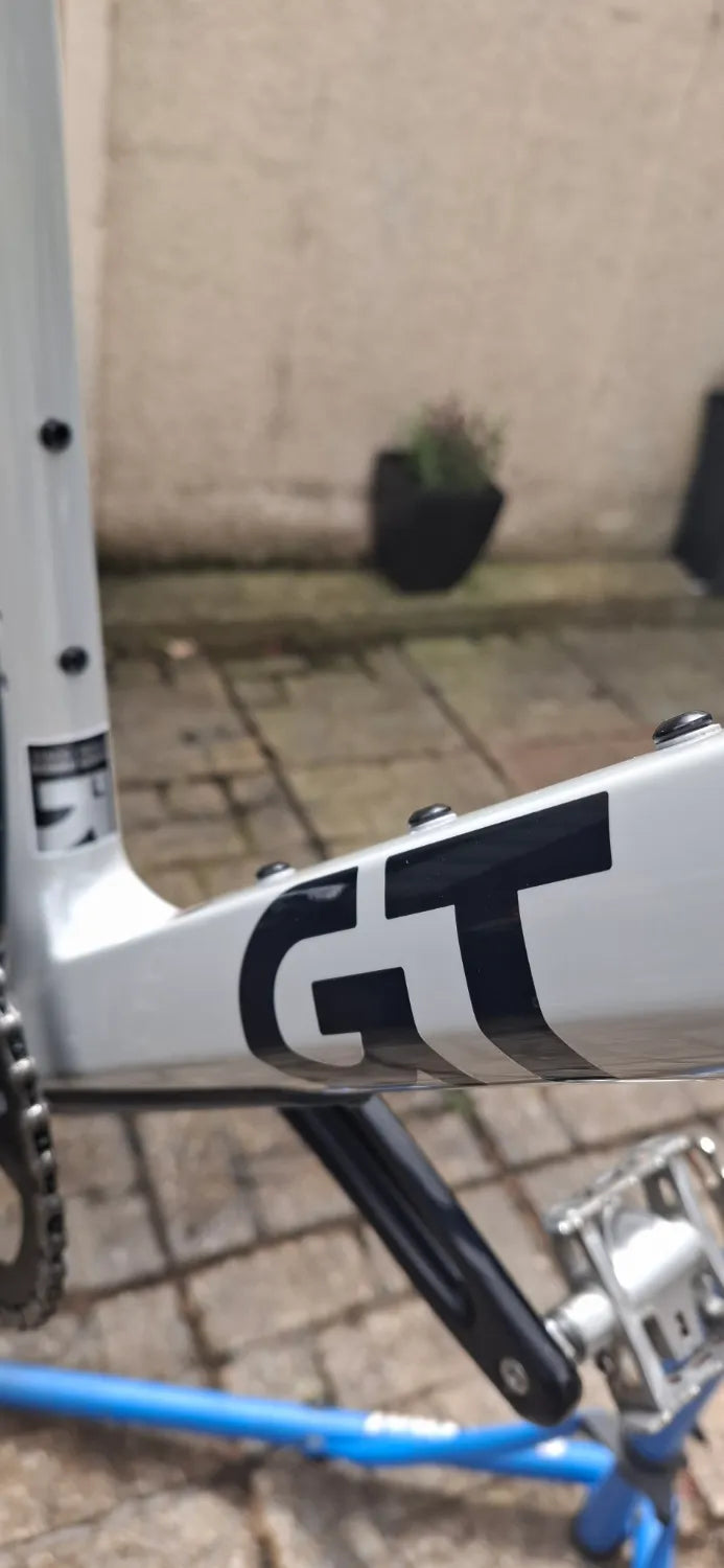 GT Grade Carbon X 2024