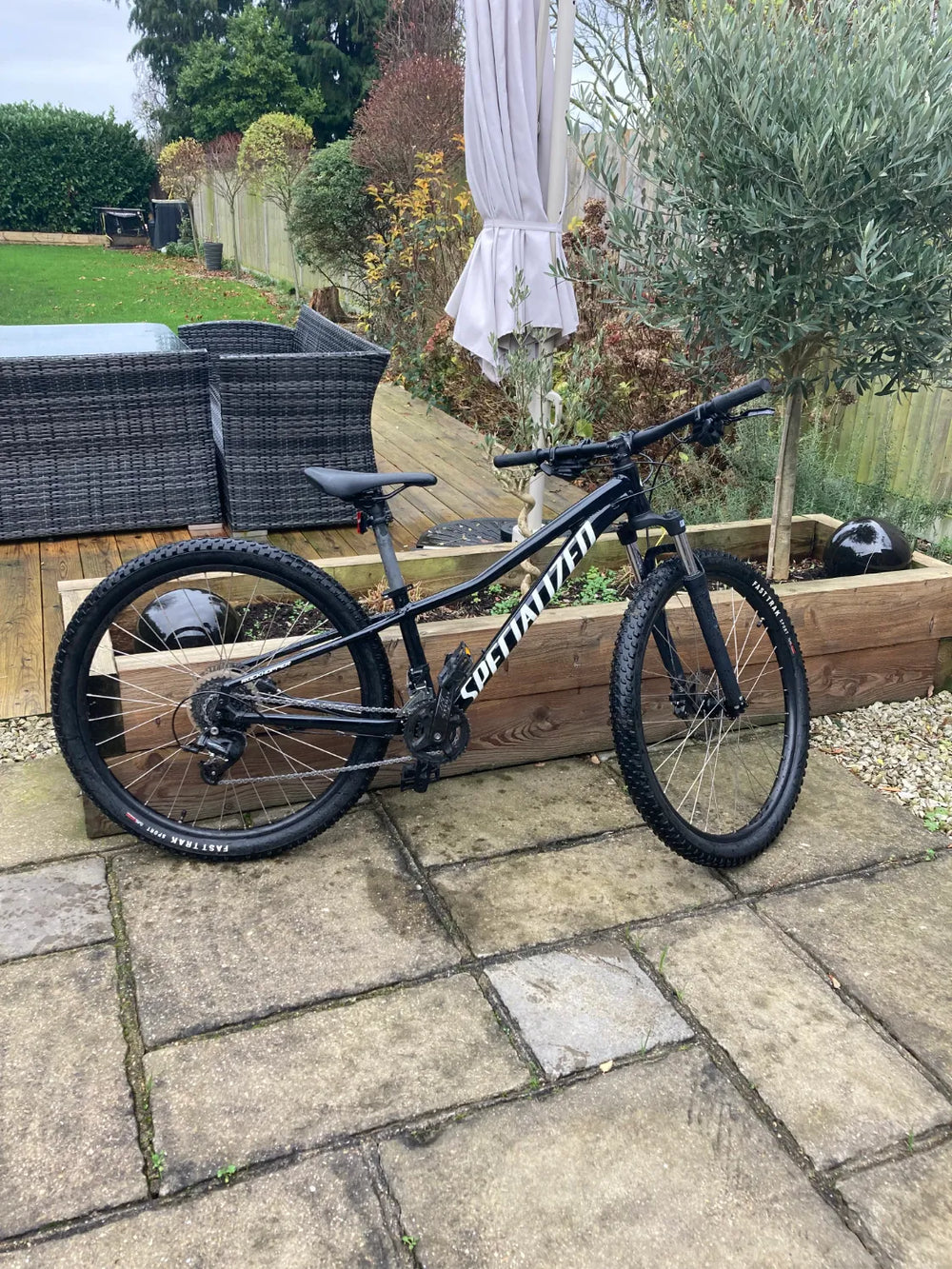 Specialized Rockhopper 27.5 2022