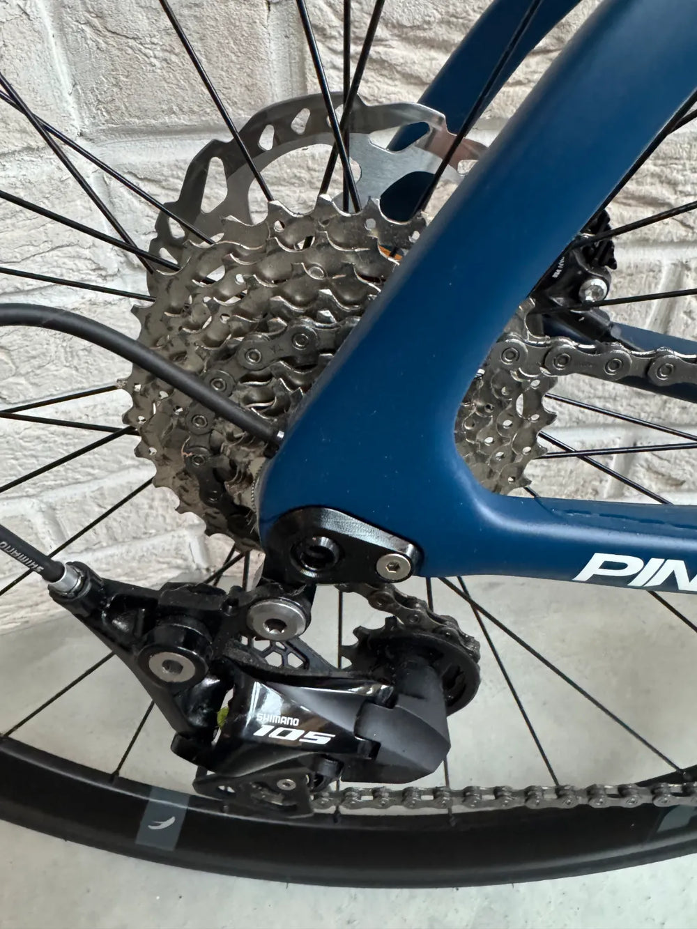 Pinarello Paris 105 Disc 2024