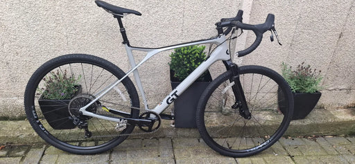 GT Grade Carbon X 2024