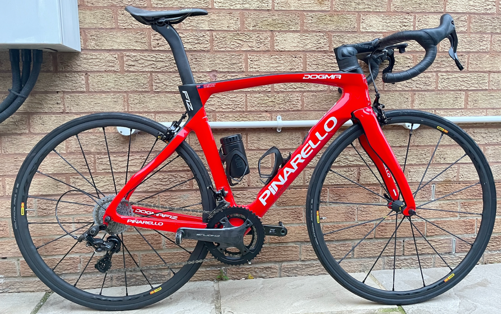 Pinarello Dogma F12 Campagnolo Chorus 12S 2021