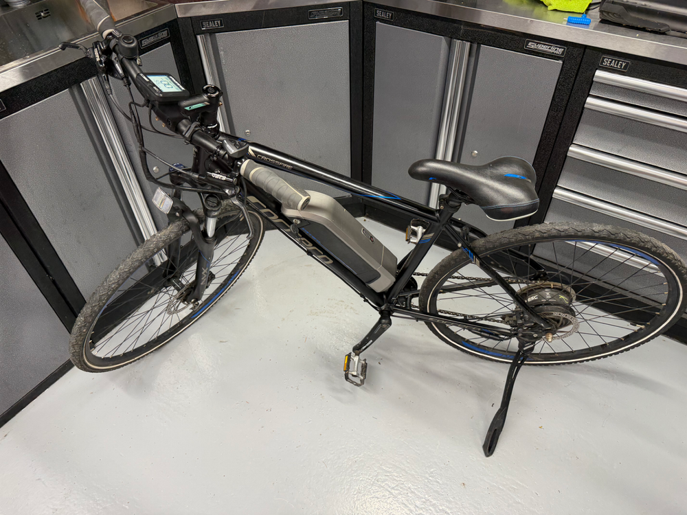 Carrera Crossfire 2 - MEDIUM18 INCH FRAME 2019
