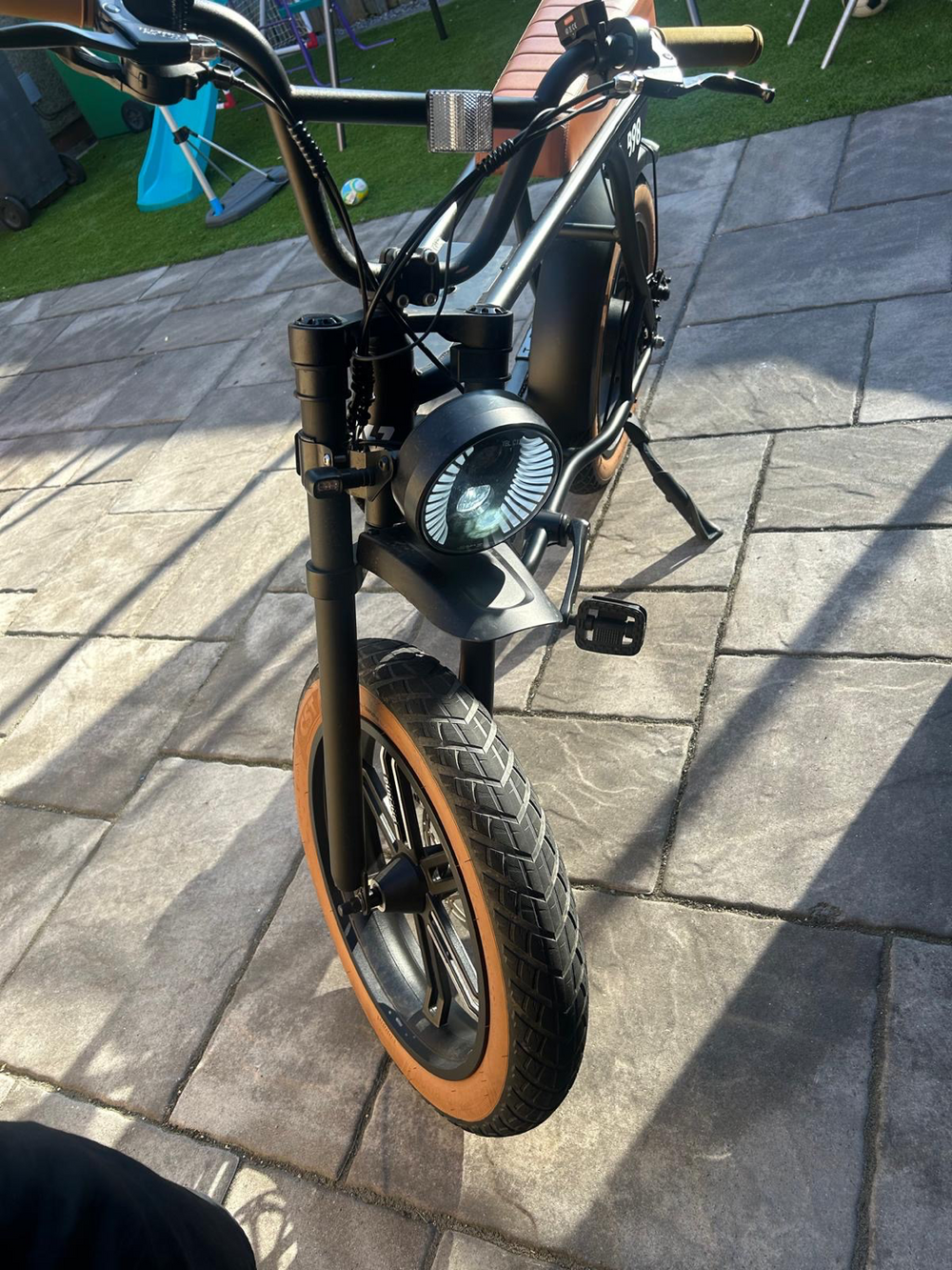 B98 Electric hybrid  2026