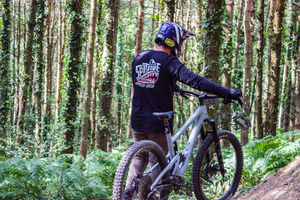 Santa Cruz Bronson S Plus / Carbon C / 27.5 2019