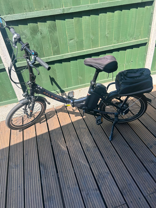 Raleigh Stow-e-way Folding 2025