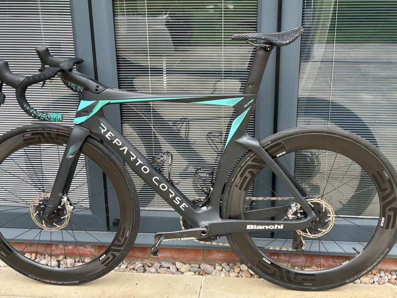 Bianchi Oltre RC Sram 2025