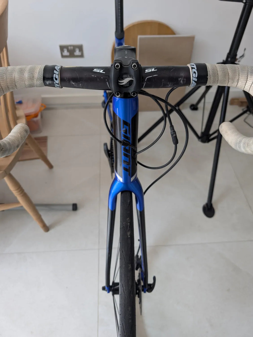 Giant Defy Advanced 2 Carbon Road 2026