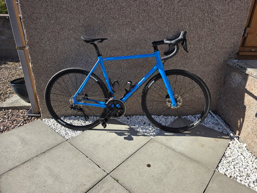 Ribble Endurance 725 Disc - Pro, Shimano Ultegra Di2 2025