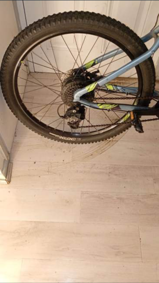 Rockrider e-ST100 electric bike  Model:	27.5 inches Hardtail Electric Mountain Bike E-ST 100 2023