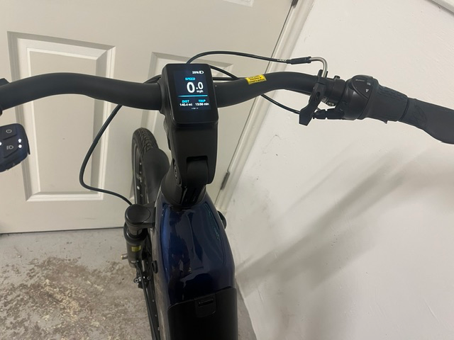 Giant Anytour E+ 1 2024