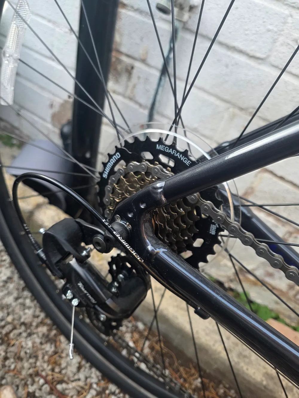 Giant Escape 3 Hybrid 2024