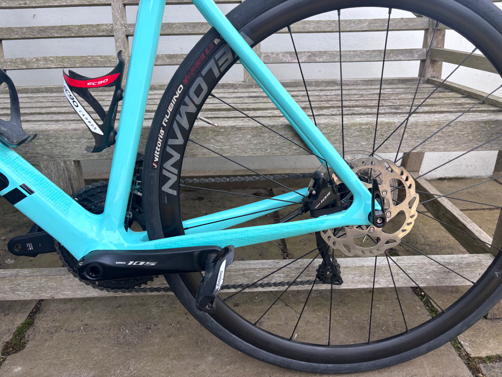 Bianchi Sprint - 105 Di2 2022