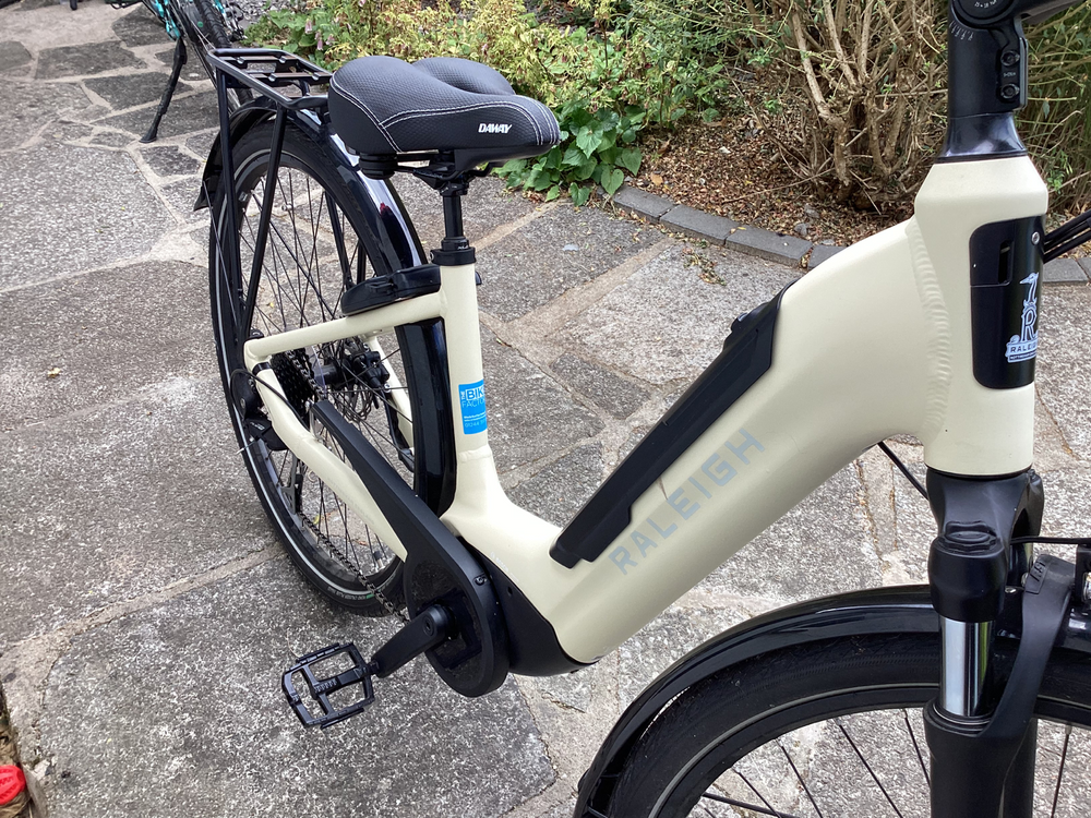 Raleigh Motus Grand Tour Low Step Bosch 2022