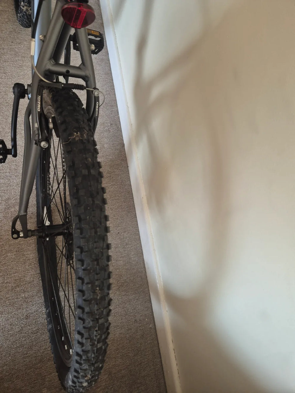 Carrera Valour Mens Mountain Bike 2021