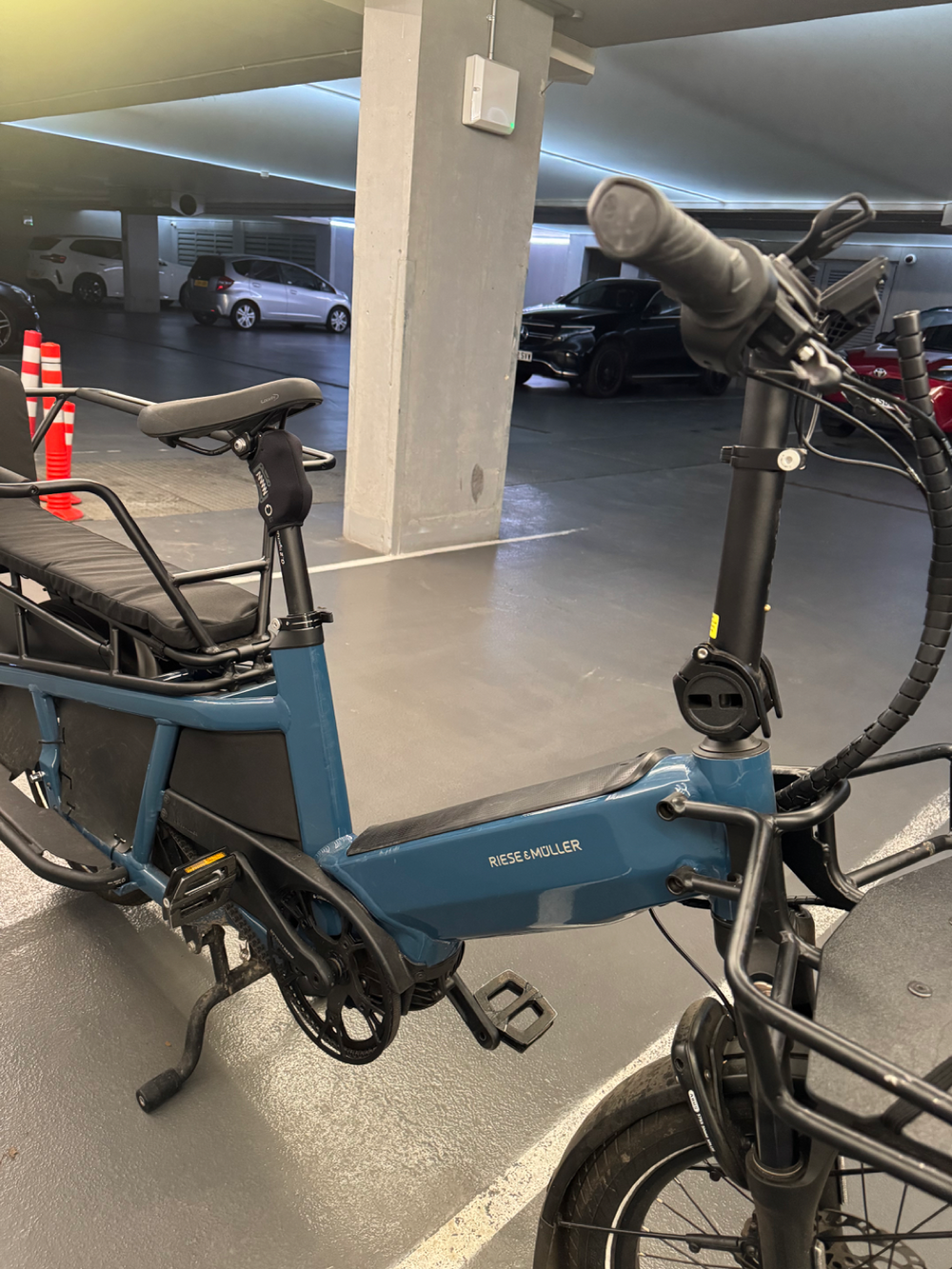 Riese & Muller Multitinker Touring Petrol Black Matt 2025