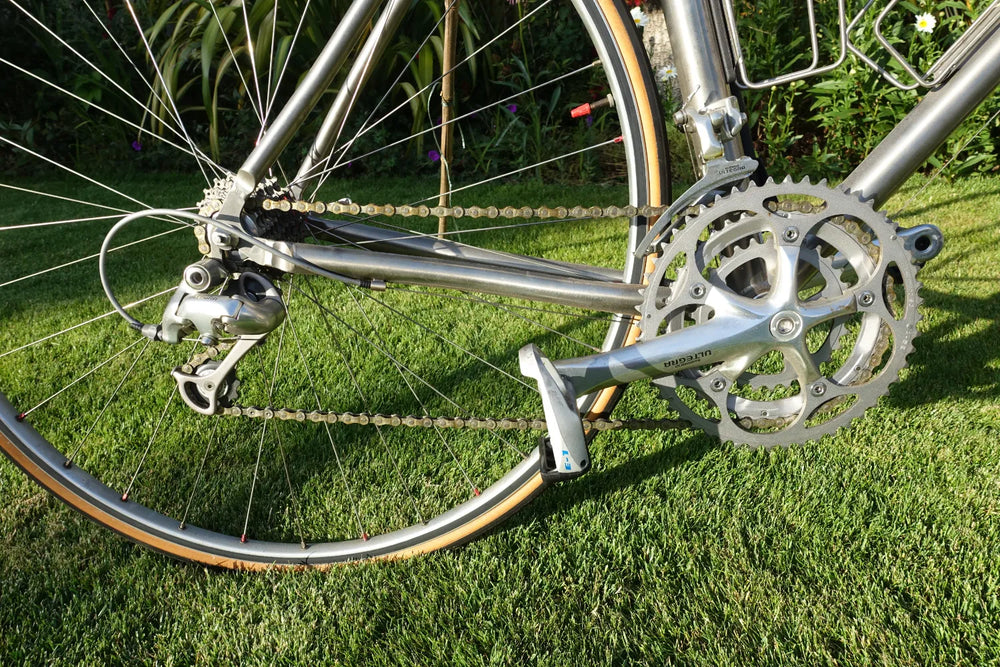 Seven Axiom 1999 Classic Titanium Road Bike – Near New Condition