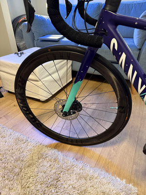 Canyon Ultimate CF SL 8 Disc Di2 2022
