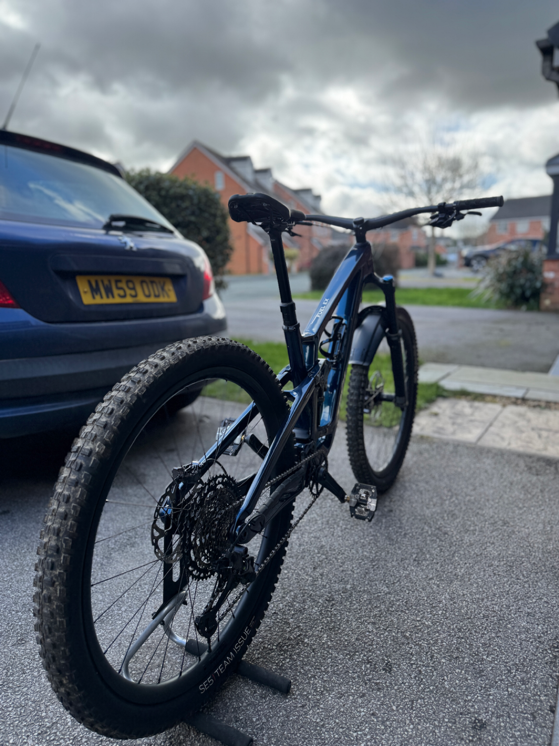 Trek Fuel EX 9.8 XT Gen 6 2024