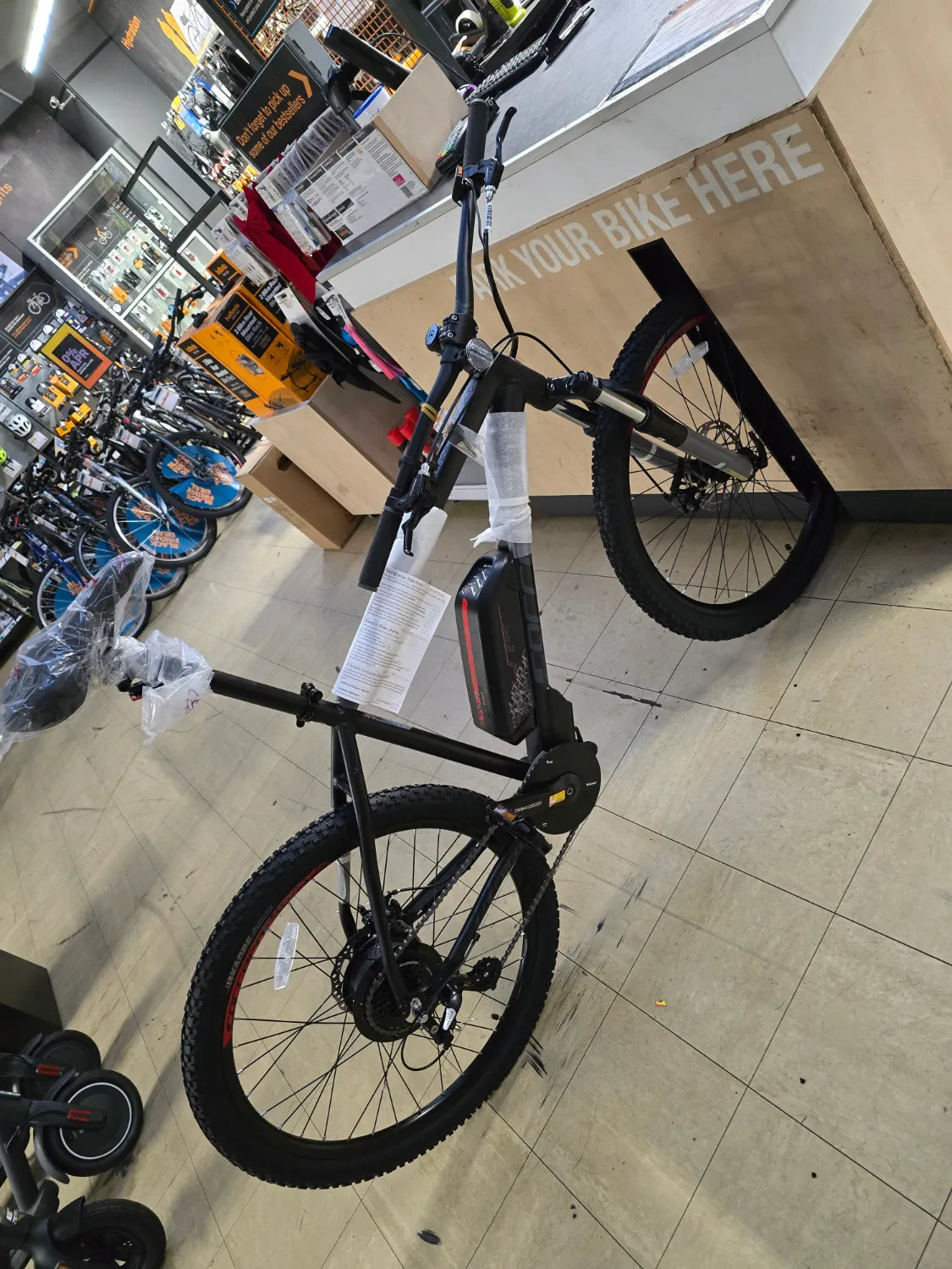 Carrera Vengeance E Mens Electric Mountain Bike 2.1 2023