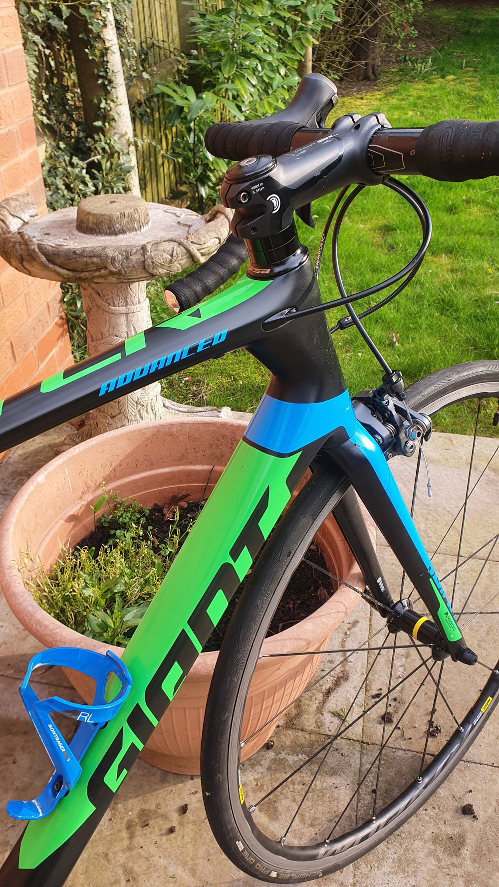 Giant TCR Advanced Pro 1 Ultegra Carbon Road Bike - Light - Bargain - M/L 56cm