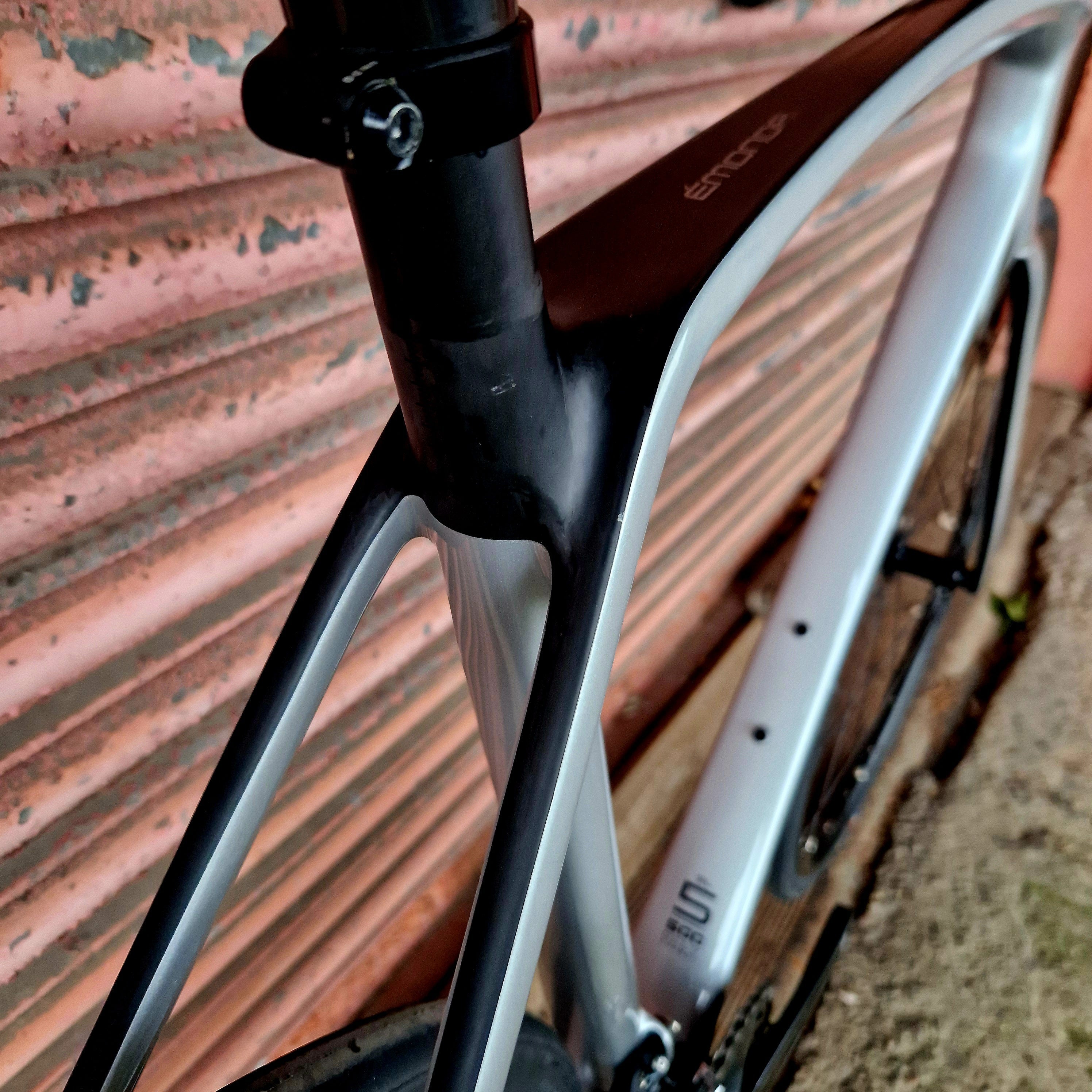 Trek Emonda SL5 Shimano 105 Carbon Disc Road Bike - 58cm