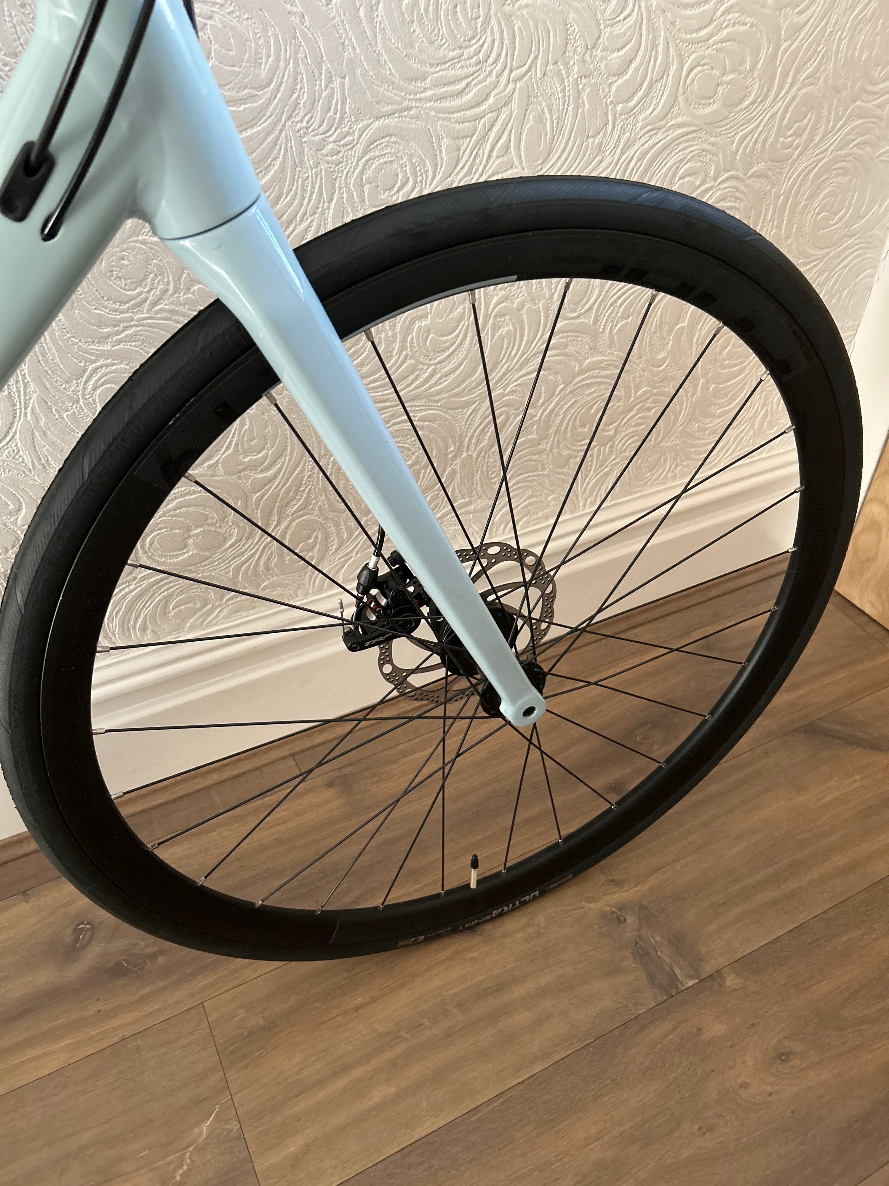 cube attain pro road bike 2022